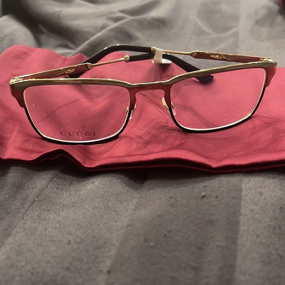 Authentic Gucci eyeglasses - Picture 5 of 5